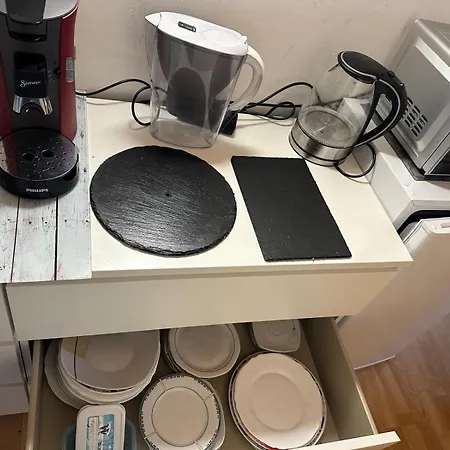 Apartment Ruhige Unterkunft, Parkplaetze & Top- Anbindung Zur & Messe