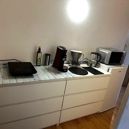 , Ruhig Gute Messe Anbindung,parkplaetze & Top- Oeffentliche Verkehrsmittel Zur Und Messe Apartmán *