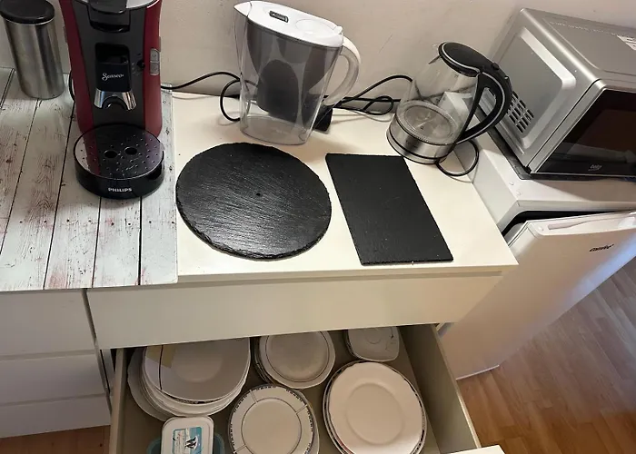 Apartament , Ruhig Gute Messe Anbindung,parkplaetze & Top- Oeffentliche Verkehrsmittel Zur Und Messe